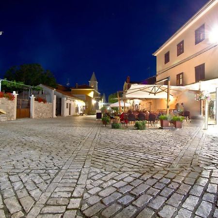 Apartment In Nin With Terrace, Air Conditioning, Wi-Fi Exterior foto